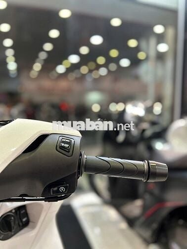 SH125ABS2020 Trắng đen sporty kèm biển đẹp 412.12