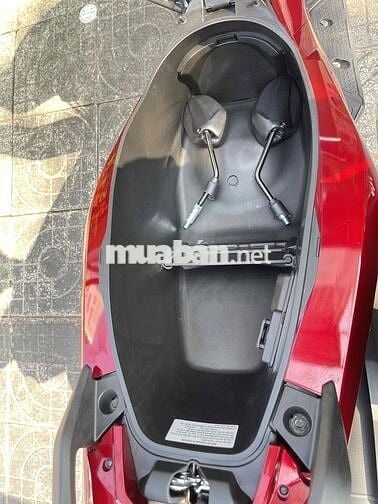 Honda Air Blade 125 2026 Đỏ đen 1040 km chính chủ