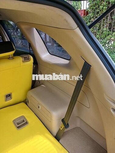 Chevrolet Captiva 7 chỗ màu Đen