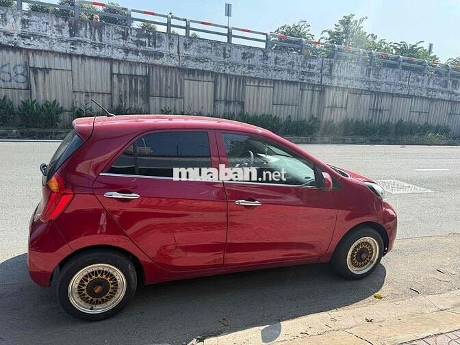 Kia Morning 2018 Số sàn màu Đỏ