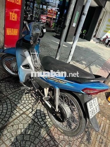 Wave 110 2018 Biển số dễ thương xe đẹp máy zin ạ