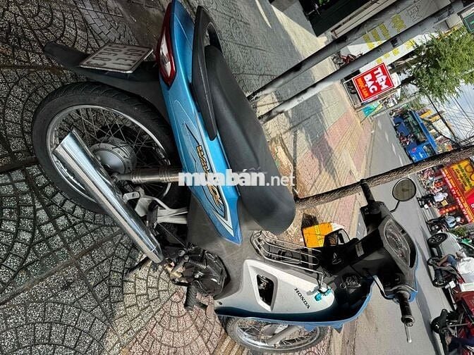 Wave 110 2018 Biển số dễ thương xe đẹp máy zin ạ
