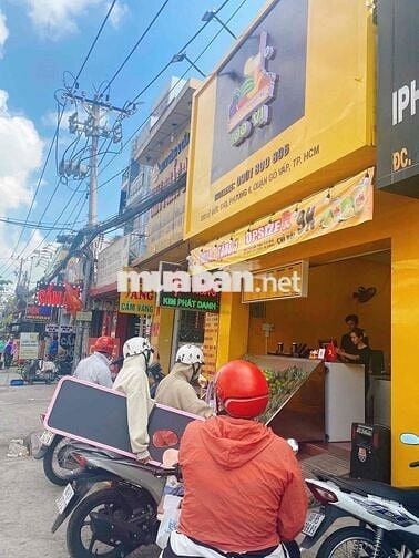 SANG NHƯỢNG CỬA HÀNG NƯỚC ÉP SINH TỐ