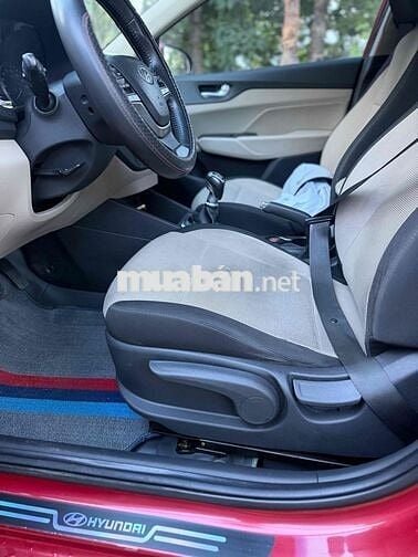 Hyundai Accent 2018 Số sàn bản full  46081 km Đỏ