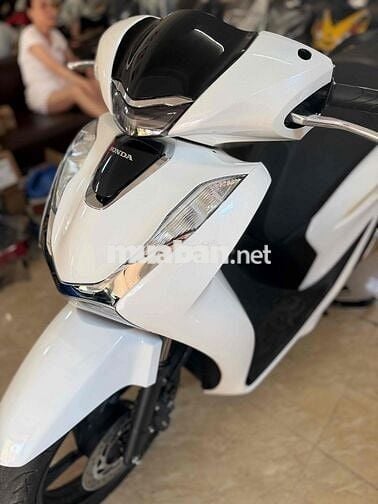 Honda SH Trắng