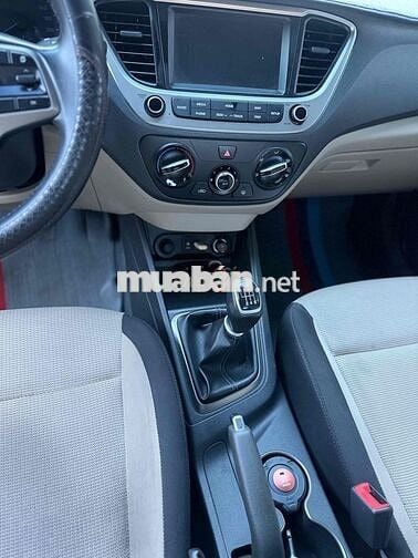 Hyundai Accent 2018 Số sàn bản full  46081 km Đỏ