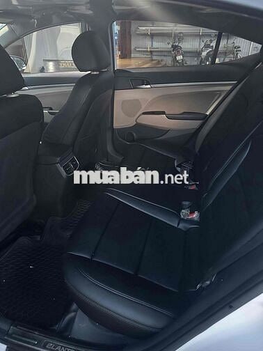 Gia đình bán xe chính chủ elantra 2020