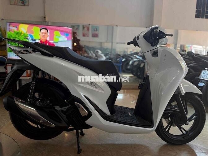Honda SH Trắng