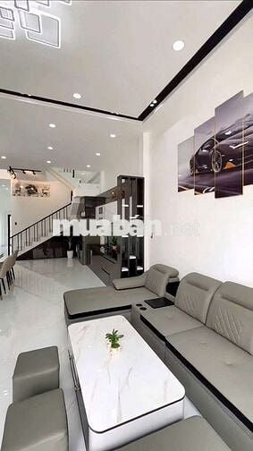 Nhà mới 1 trệt 1 lầu, 3PN, đường xe hơi 6m - Sổ hồng riêng