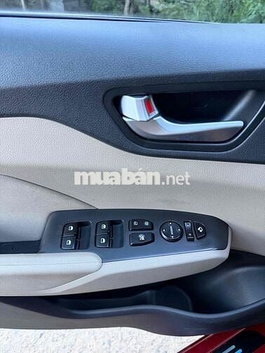 Hyundai Accent 2018 Số sàn bản full  46081 km Đỏ