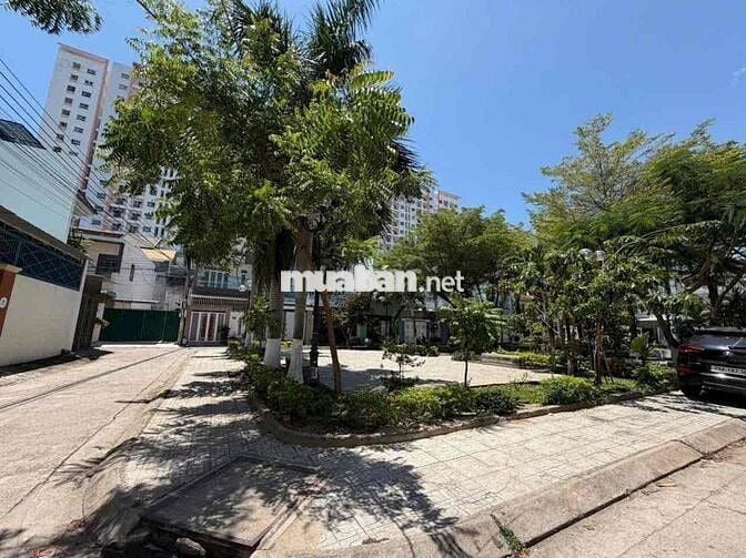 BÁN LÔ ĐẤT ĐẸP ĐỐI DIỆN CÔNG VIÊN