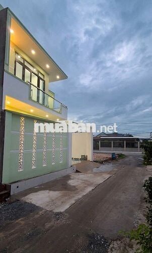 🌟 cg Bán nhà mới hoàn thiện Vị trí đường 160 gần chợ chiều trường học 