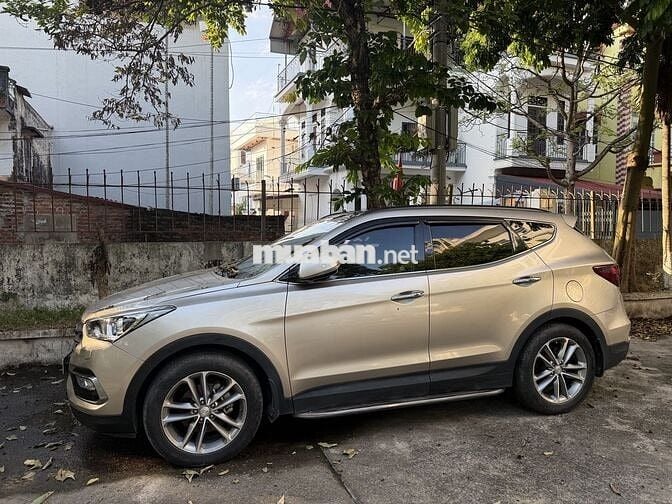Hyundai SantaFe 2018 2.4AT 4WD Vàng cát
