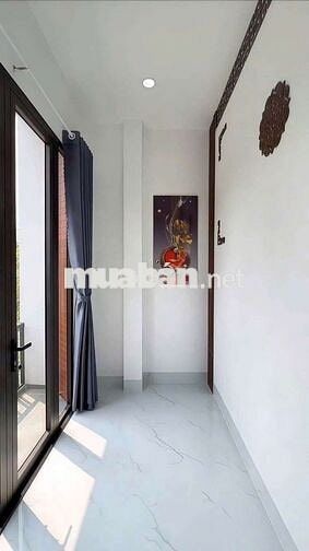 Nhà mới 1 trệt 1 lầu, 3PN, đường xe hơi 6m - Sổ hồng riêng