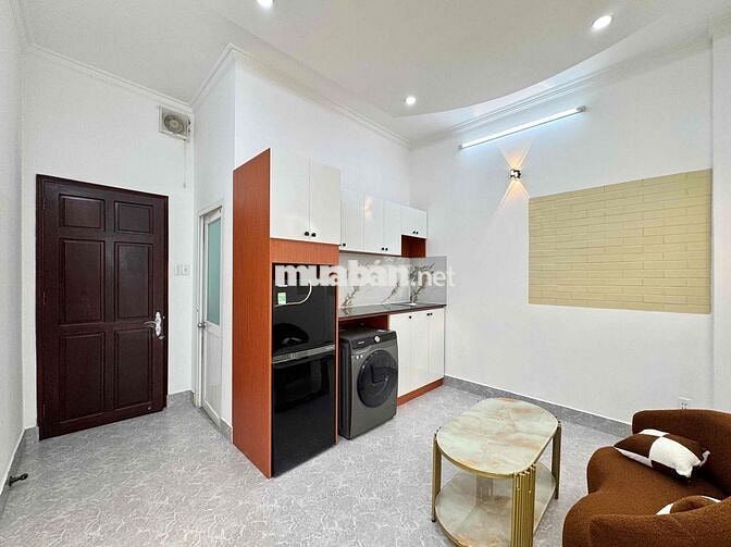 CHO THUÊ CĂN HỘ BANCONG 40m2 - NGAY CAO THẮNG, QUẬN 3