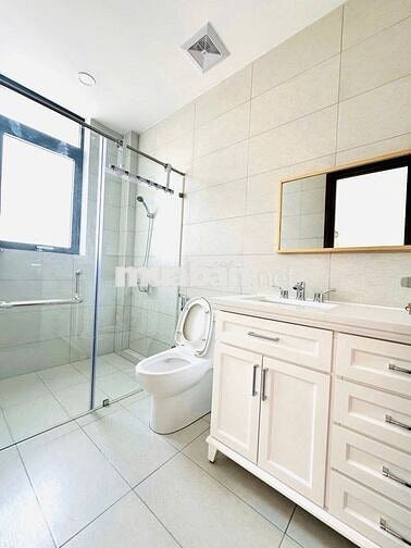 Cho thuê biệt thự 4 PN full nội thất tại Suncasa Central VSIP 2