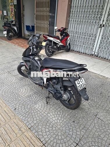 Honda Air Blade Đen Xăng