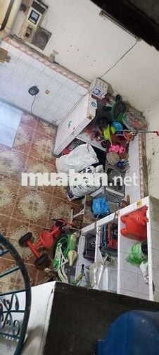 nhà nguyên căn nhỏ trong hẻm rẻ