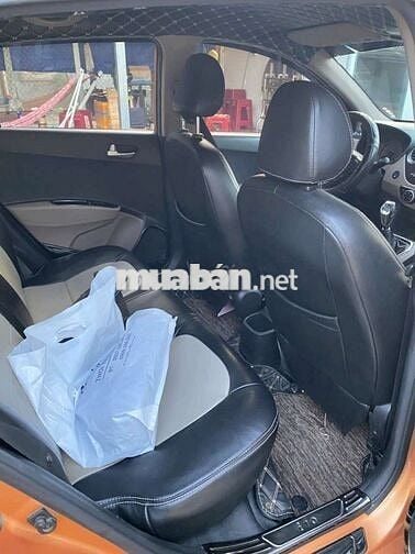 Hyundai i10 2015 Bản đủ Số sàn Xăng Vàng đồng