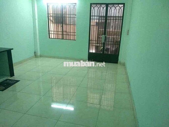 Nhà rộng rãi thông thoáng - Trệt 1 lầu, Nguyễn Tri Phương Q10