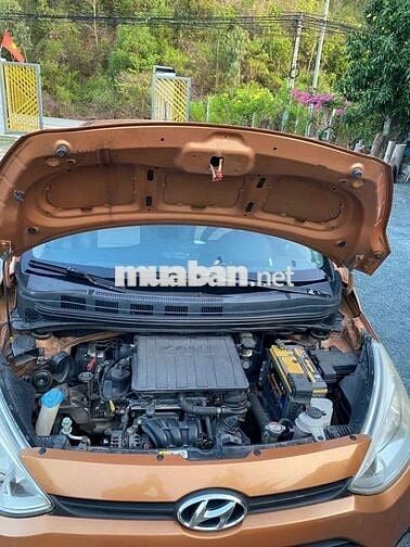 Hyundai i10 2015 Bản đủ Số sàn Xăng Vàng đồng