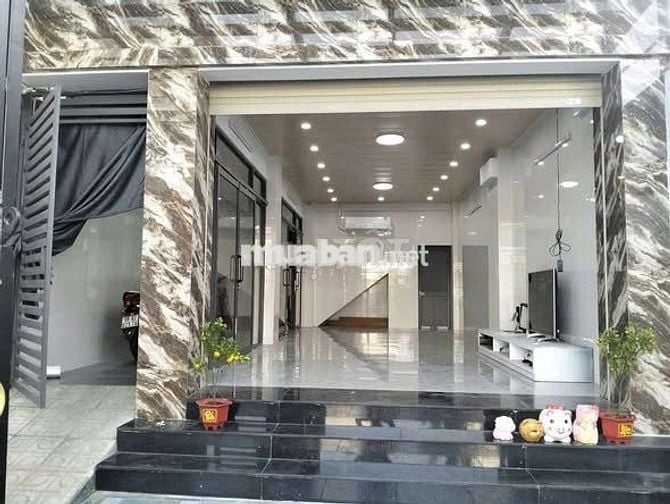 Cho thuê nhà 2 lầu măt tiền khu cư xá ngân hàng Quận 7