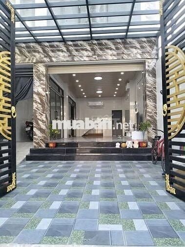 Cho thuê nhà 2 lầu măt tiền khu cư xá ngân hàng Quận 7