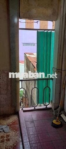 nhà nguyên căn nhỏ trong hẻm rẻ