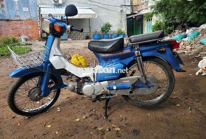 Honda C90