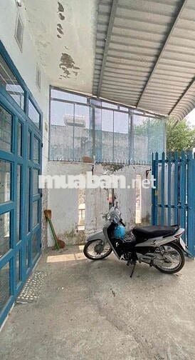 Nhà trệt nguyên căn 4,5x20m 2phòng sẵn 1máy lạnh hẻm 388 Nguyễn V Cừ