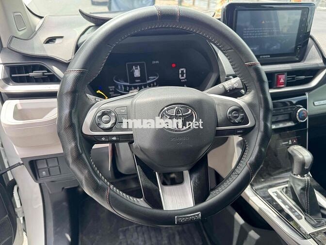 Bán Veloz Cross CVT 2024 lướt 2 vạn hỗ trợ bank