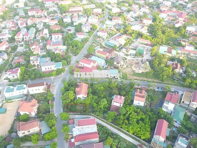 Cho thuê mặt bằng kinh doanh 2 mặt tiền Đường Triệu Quang Phục