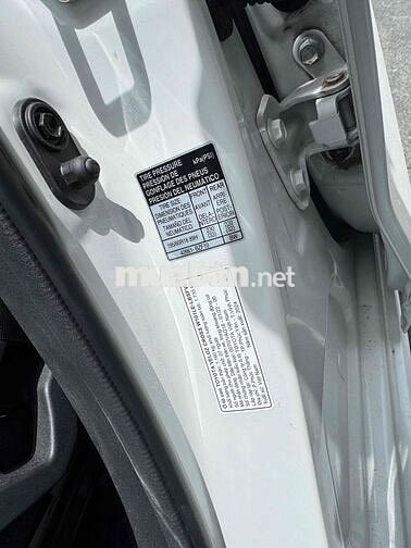 Bán Veloz Cross CVT 2024 lướt 2 vạn hỗ trợ bank