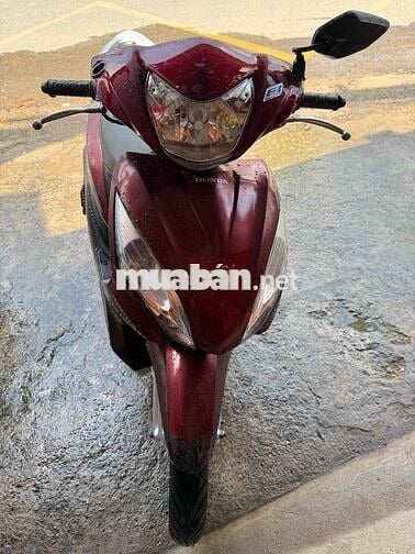 Honda Vision 2014 biển 72 máy bao zin êm.xe đẹp ạ