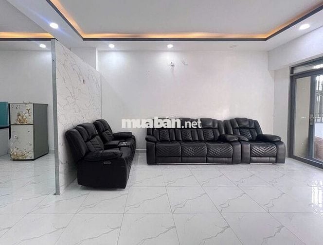 Cho thuê nhà 2 tầng, 2PN, có nội thất tại Oasis, Mỹ Phước, Bến Cát