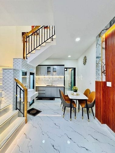 Lê Hồng Phong Quận 10- 60m2- 1Lầu - SHR- HĐ thuê 15tr/tháng 