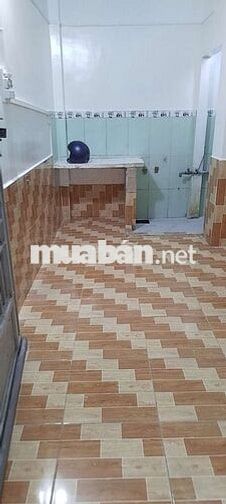 phòng máy lạnh mát mẻ diện tích 30 mét vuông  gần đường Lê Trọng Tán