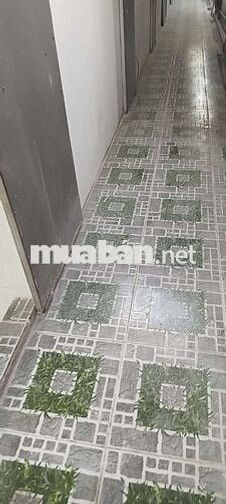 phòng máy lạnh mát mẻ diện tích 30 mét vuông  gần đường Lê Trọng Tán