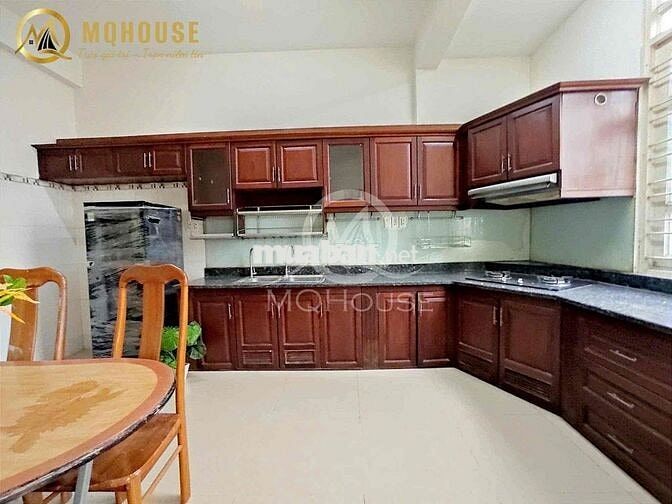 Cho thuê Căn hộ 2PN 50m2, Ban công, Đường Cộng Hoà, 8tr2 TL