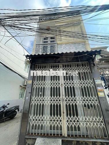 xe hơi đậu cửa 30m2 giá chỉ 2t9 còn thương lượng , miễn tiếp môi giới