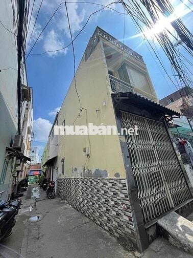 xe hơi đậu cửa 30m2 giá chỉ 2t9 còn thương lượng , miễn tiếp môi giới