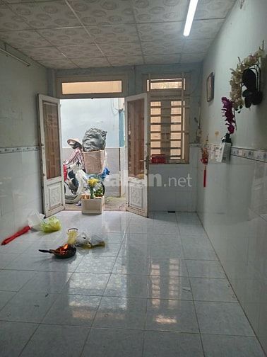 Cho thuê nhà nguyên căn, 3m x 10m, gác ửng