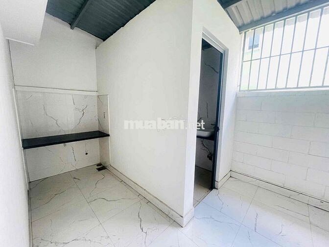 Cho thuê nhà nguyên căn 2PN KĐT Oasis City Bến Cát, giá 6tr