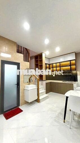 Bán nhà hẻm 5m, 2 tầng 4m25 x 8m đường Điện Biên Phủ