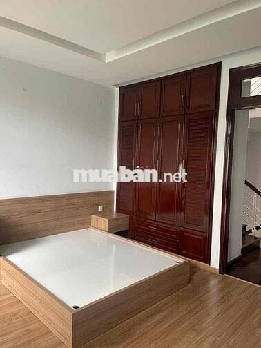 Cho thuê nhà mặt tiền 4PN, 5WC đường số Lý Phục Man, Q7 - trung tâm Q7