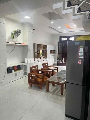 Cho thuê nhà mặt tiền 4PN, 5WC đường số Lý Phục Man, Q7 - trung tâm Q7