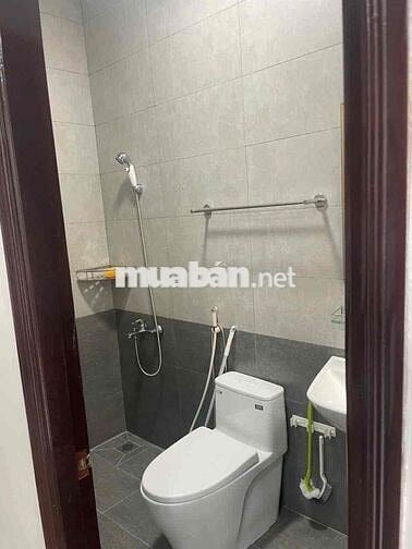 Cho thuê nhà mặt tiền 4PN, 5WC đường số Lý Phục Man, Q7 - trung tâm Q7