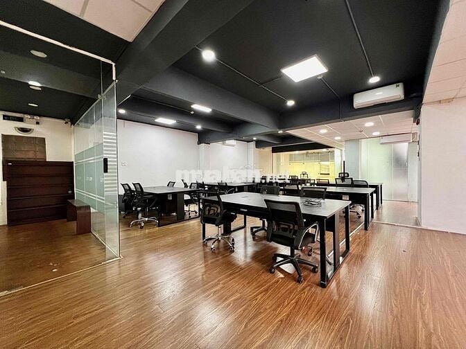 Văn phòng cho thuê 100m2 mặt tiền Quận 1
