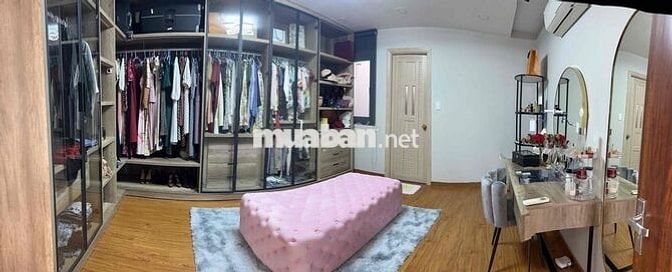 cho thuê nguyên căn 1 trệt 3 lầu DT 4x19