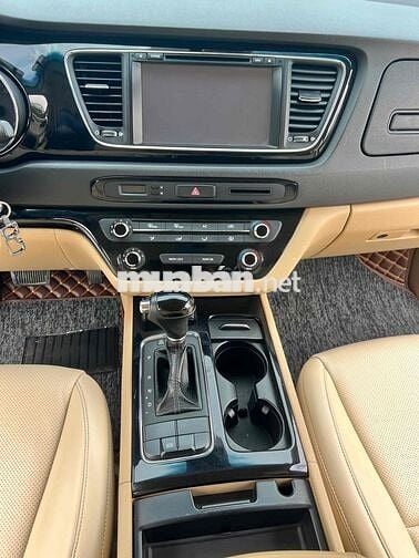 Kia Sedona 2017 Dầu Tự động Trắng